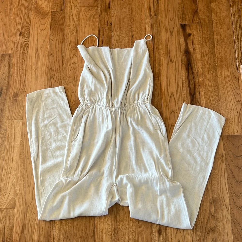 Indah Jumpsuit - Picture 1 of 9